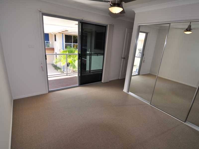 2/26 Esplanade, Tin Can Bay QLD 4580