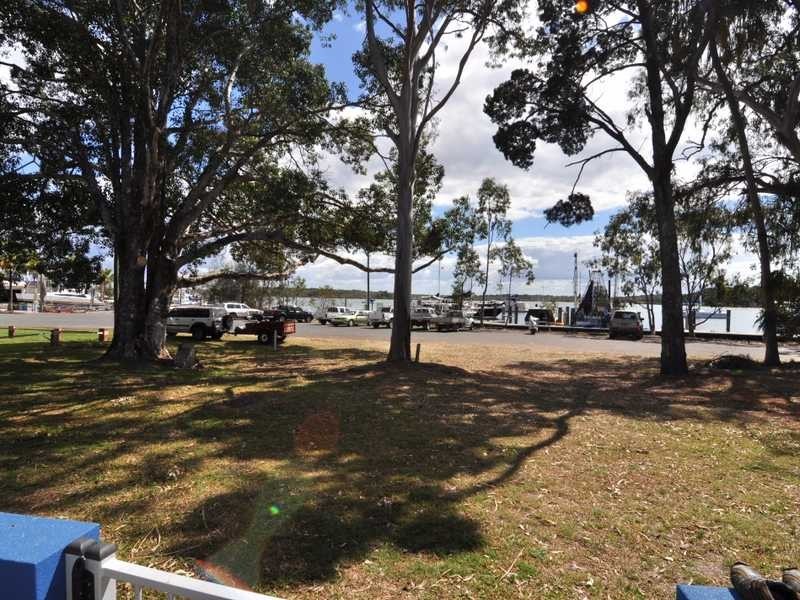 2/26 Esplanade, Tin Can Bay QLD 4580