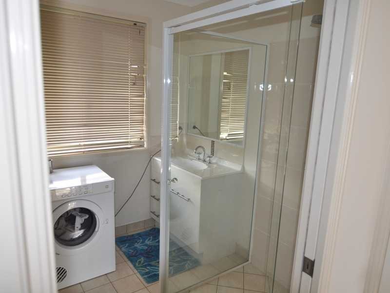 40 Canberra Avenue, Cooloola Cove QLD 4580