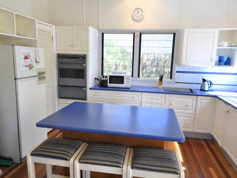 4 Squire Street, Tin Can Bay QLD 4580