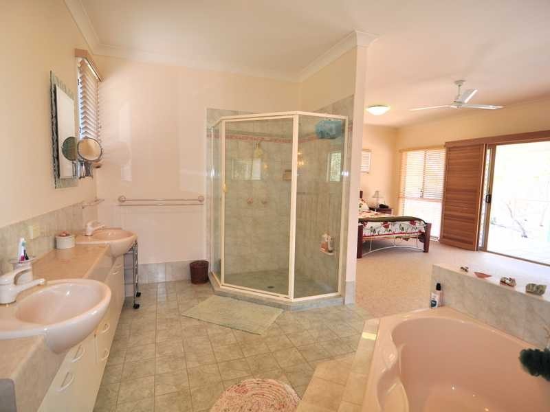 60 Esplanade, Tin Can Bay QLD 4580