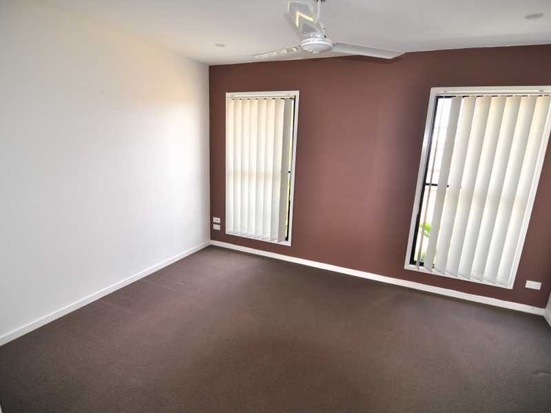 2 Creekside Esplanade, Cooloola Cove QLD 4580