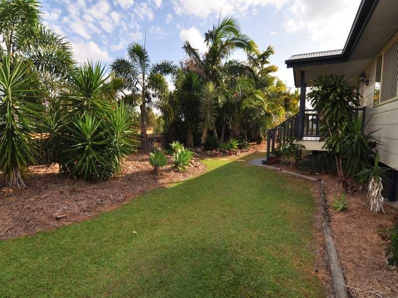 96 Golden Hind Avenue, Cooloola Cove QLD 4580
