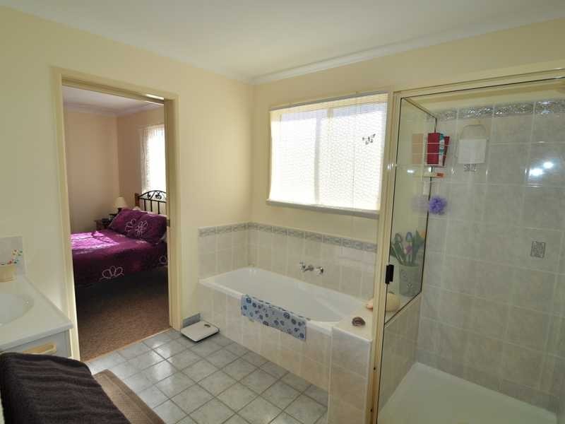 50 DISCOVERY DRIVE, Cooloola Cove QLD 4580