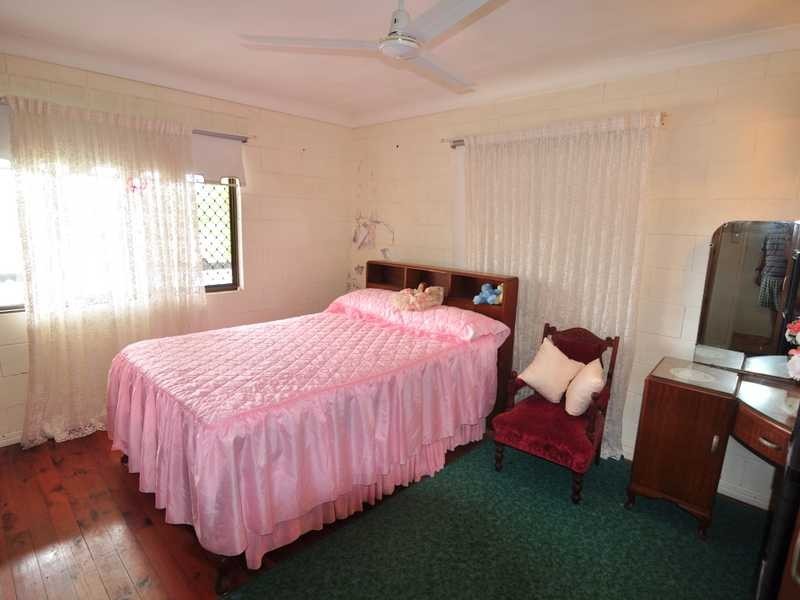 13 Squire Street, Tin Can Bay QLD 4580