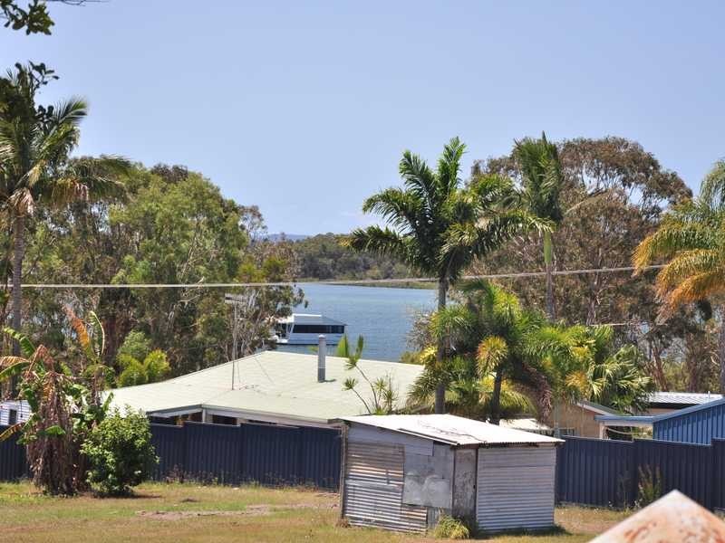 13 Squire Street, Tin Can Bay QLD 4580