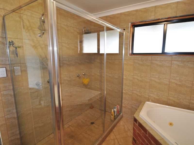 16 Atlantis Ave, Cooloola Cove QLD 4580