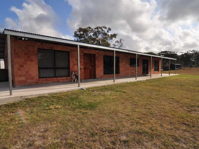 16 Atlantis Ave, Cooloola Cove QLD 4580