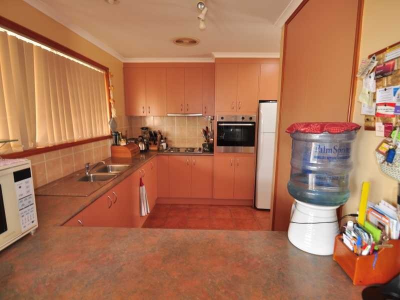 11 Endurance ave, Cooloola Cove QLD 4580