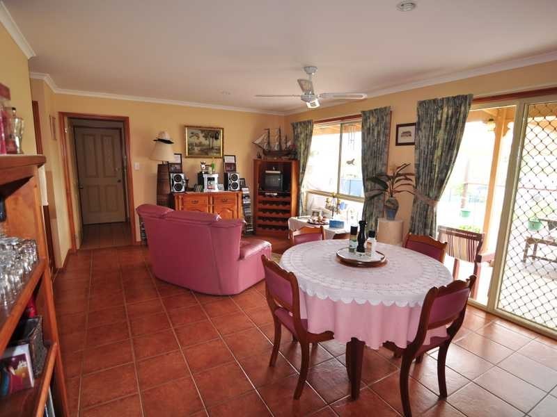 11 Endurance ave, Cooloola Cove QLD 4580