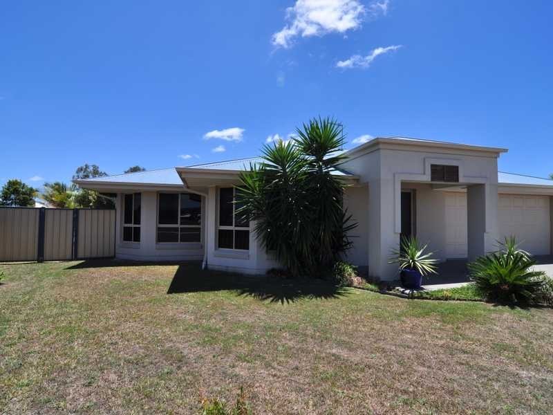 12 Capstan Court, Cooloola Cove QLD 4580