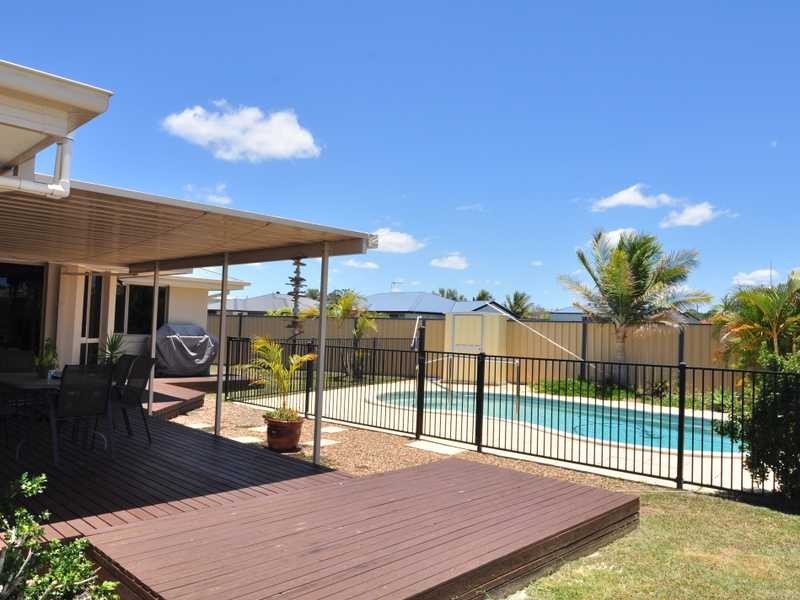 12 Capstan Court, Cooloola Cove QLD 4580