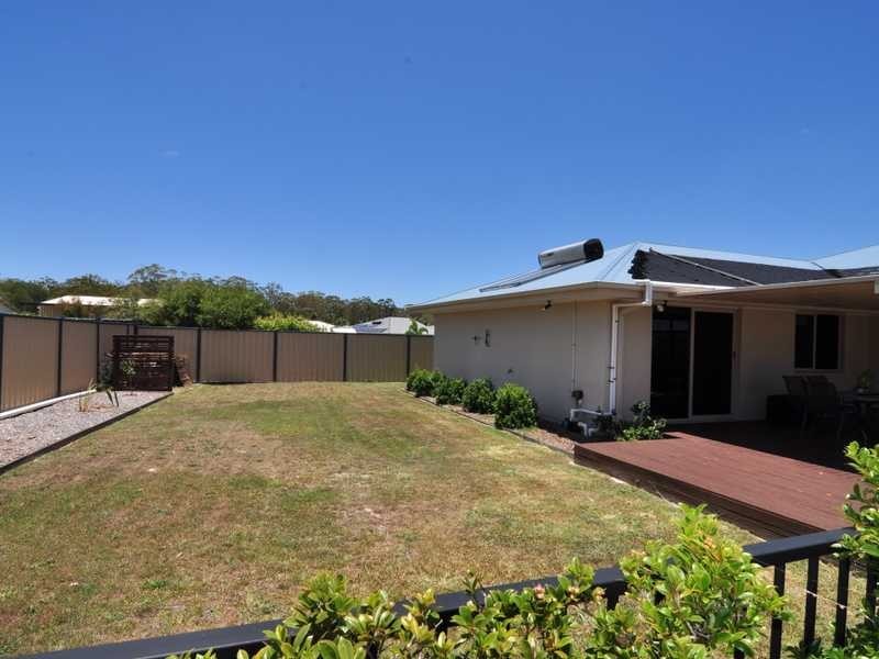 12 Capstan Court, Cooloola Cove QLD 4580