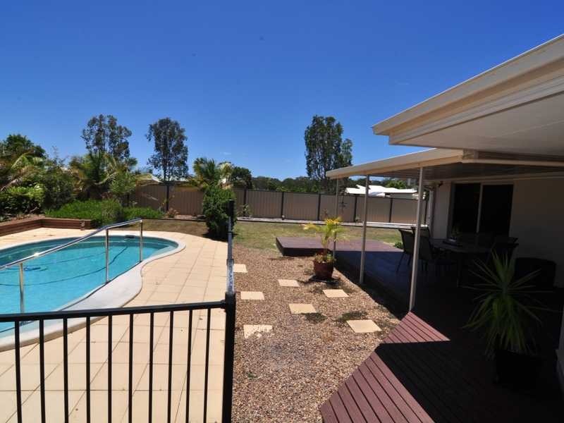 12 Capstan Court, Cooloola Cove QLD 4580