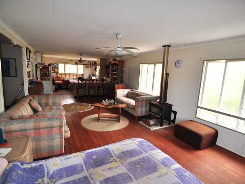 205 Gympie Road, Tin Can Bay QLD 4580