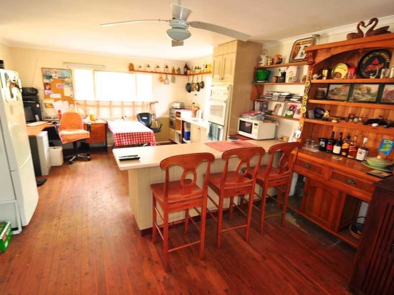 205 Gympie Road, Tin Can Bay QLD 4580