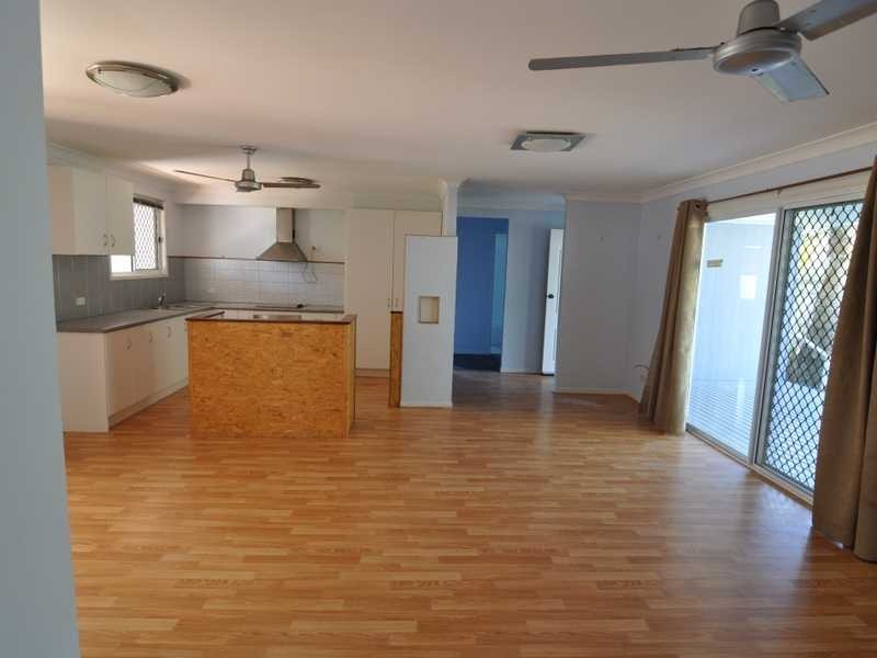 72 Bayside Road, Cooloola Cove QLD 4580