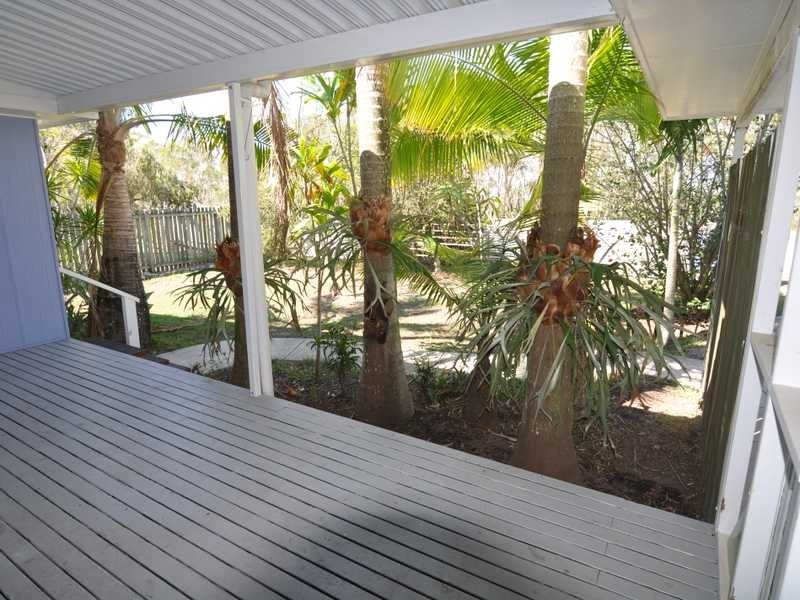 72 Bayside Road, Cooloola Cove QLD 4580