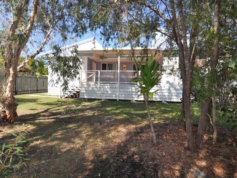 72 Bayside Road, Cooloola Cove QLD 4580