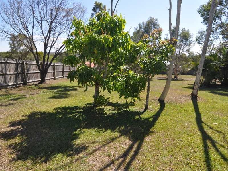 72 Bayside Road, Cooloola Cove QLD 4580