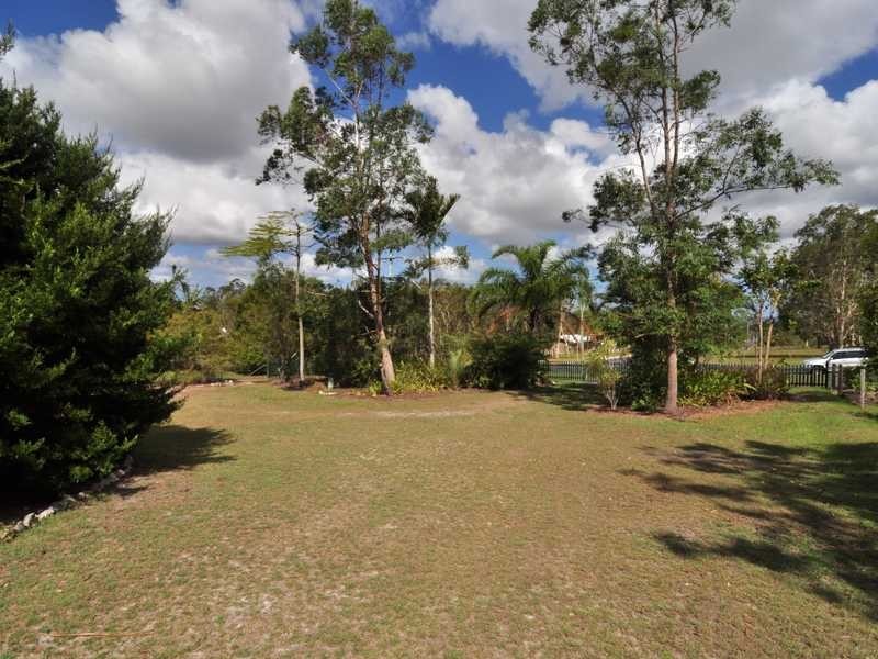 104 Endeavour Drive, Cooloola Cove QLD 4580