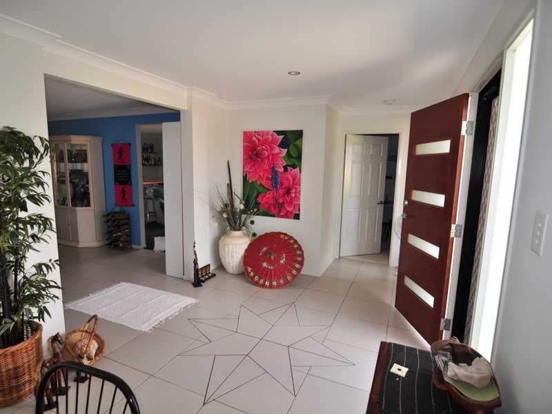 11 Kanimbla Ave, Cooloola Cove QLD 4580