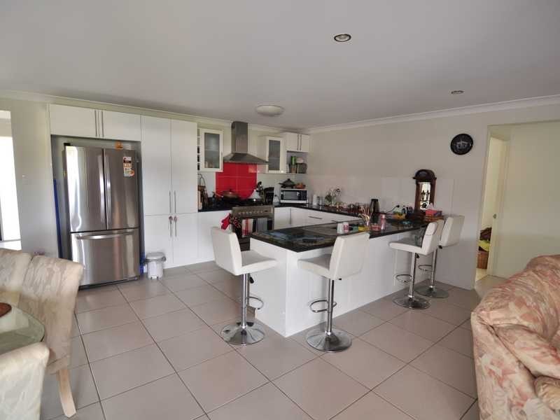 11 Kanimbla Ave, Cooloola Cove QLD 4580