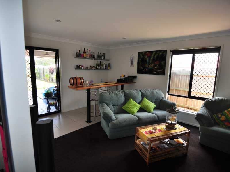 11 Kanimbla Ave, Cooloola Cove QLD 4580