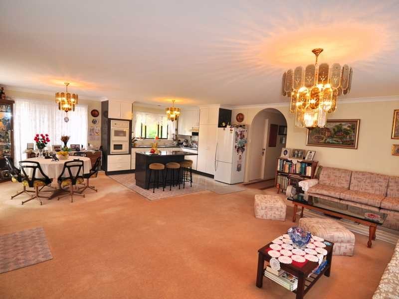 4 Tom Thumb Court, Cooloola Cove QLD 4580