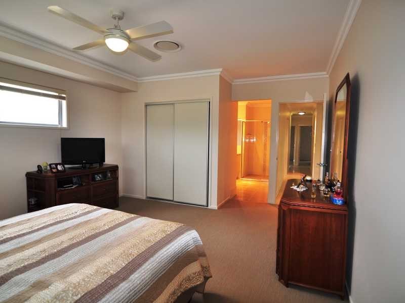 40 Tuna Way, Tin Can Bay QLD 4580