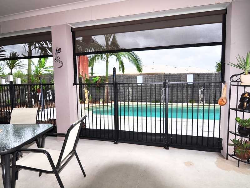 52 Creekside Esplanade, Cooloola Cove QLD 4580