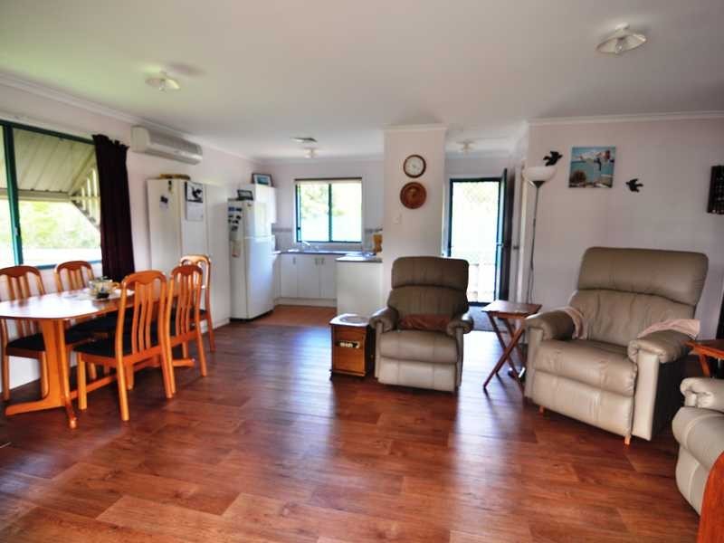 6 Victory Court, Cooloola Cove QLD 4580
