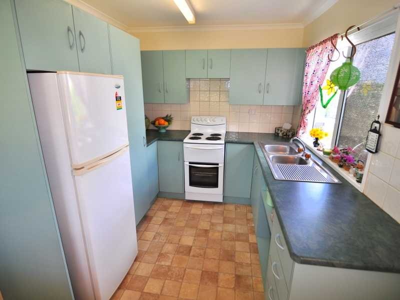 22 Tailor Street, Tin Can Bay QLD 4580