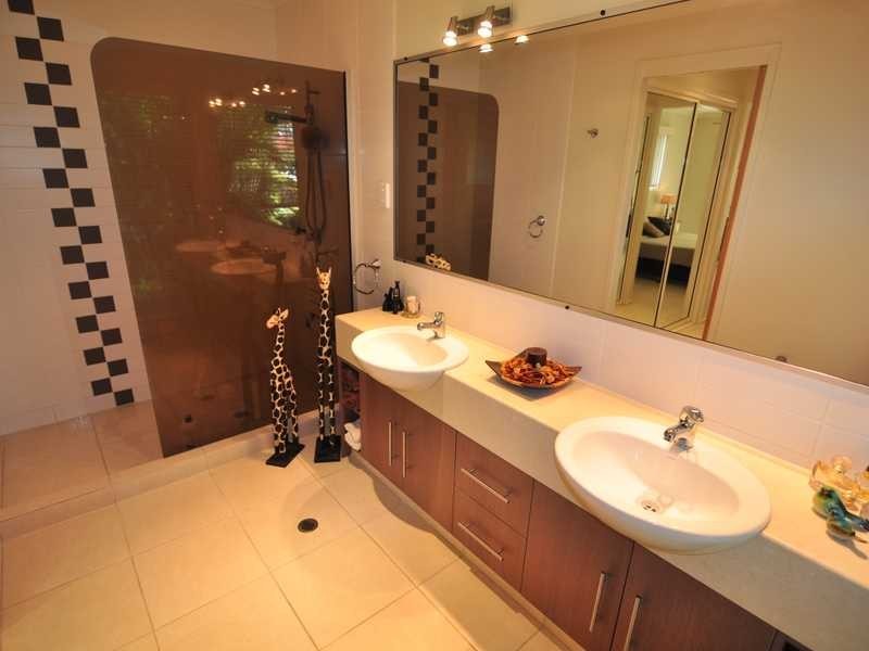 42 Sterling Castle Road, Tin Can Bay QLD 4580