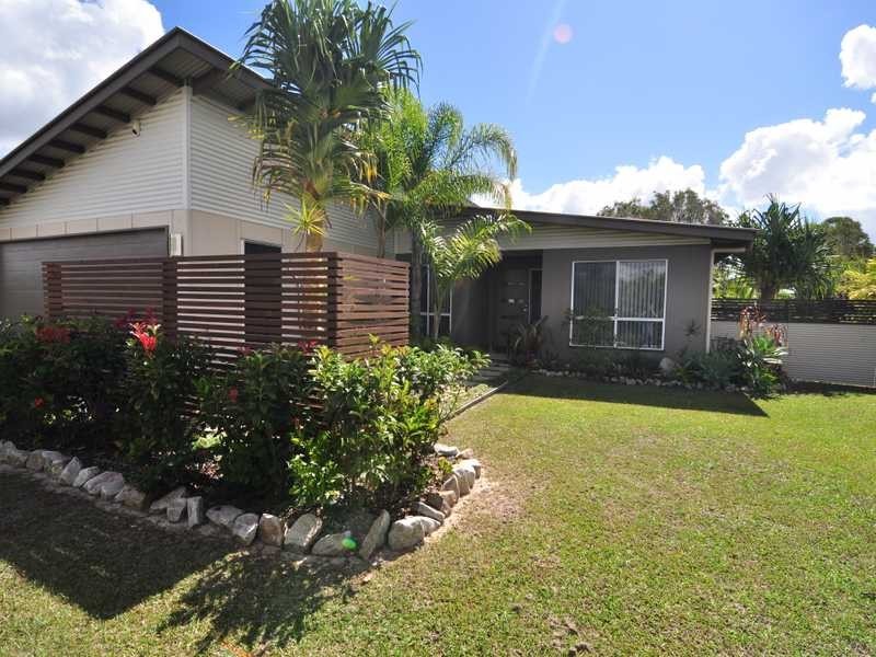 42 Sterling Castle Road, Tin Can Bay QLD 4580