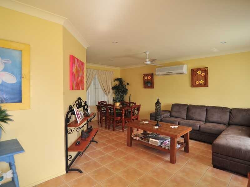 37 Marlin Way, Tin Can Bay QLD 4580