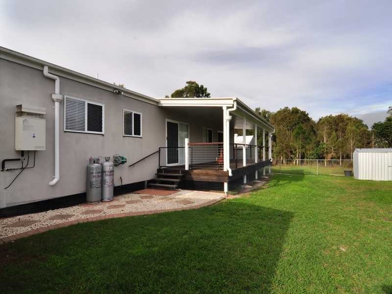 6 Renown Court, Cooloola Cove QLD 4580