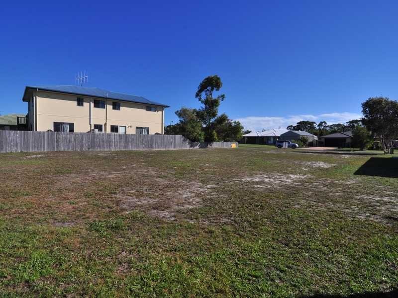 41 Sterling Castle Road, Tin Can Bay QLD 4580