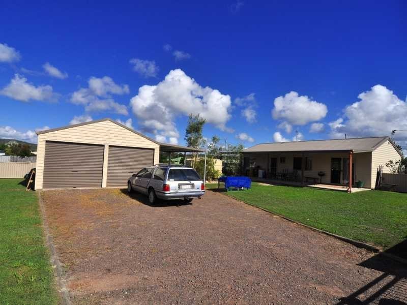 40 Canberra Avenue, Cooloola Cove QLD 4580