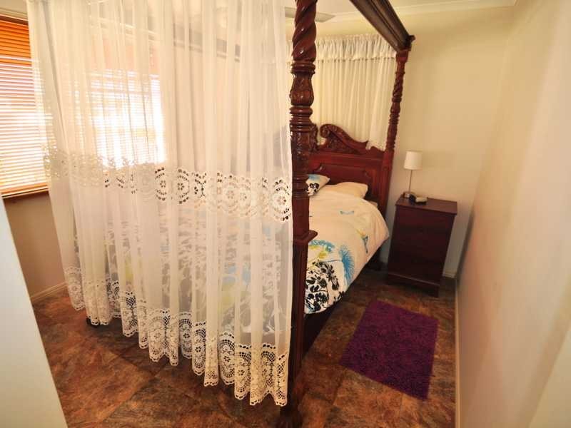 40 Canberra Avenue, Cooloola Cove QLD 4580