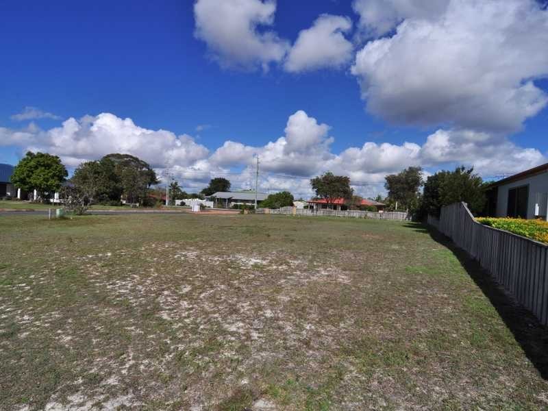 1 Acacia Cresent, Tin Can Bay QLD 4580