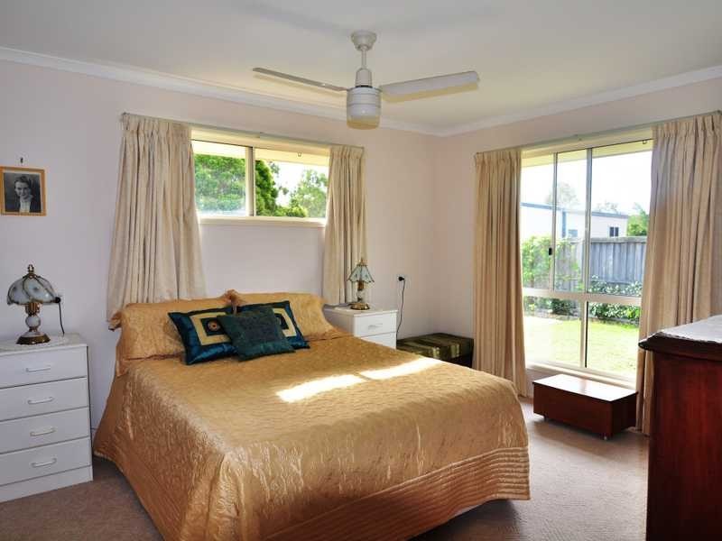 17 ACACIA CRESCENT, Tin Can Bay QLD 4580