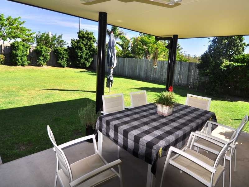 12 Dianella Circuit, Cooloola Cove QLD 4580