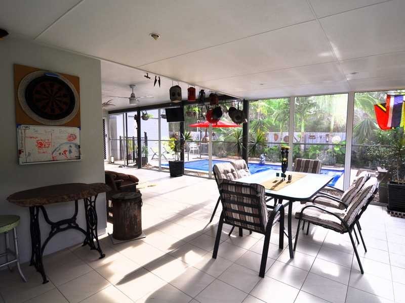 25 Creekside Esplanade, Cooloola Cove QLD 4580