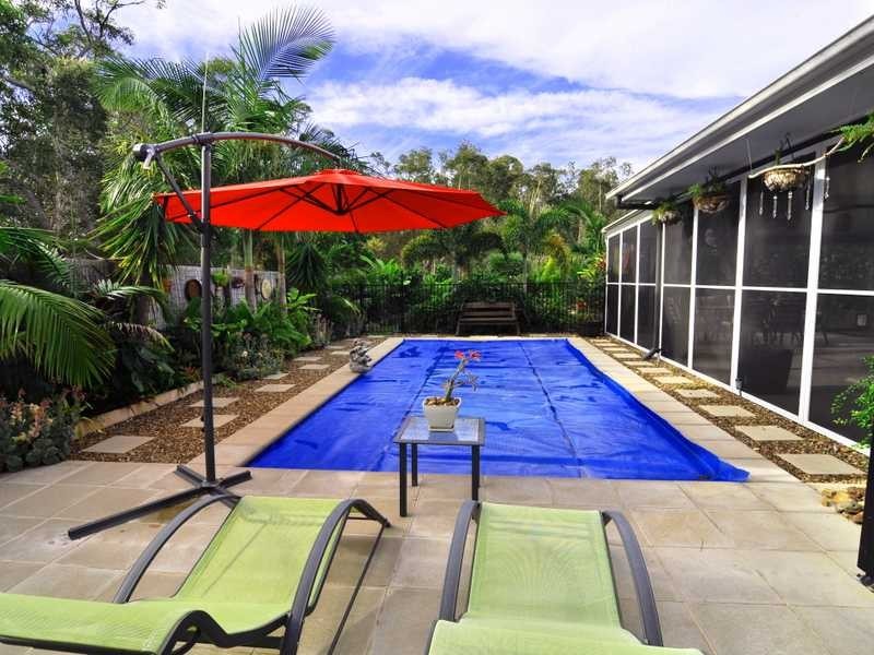 25 Creekside Esplanade, Cooloola Cove QLD 4580