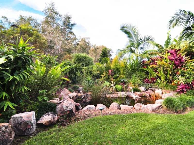 25 Creekside Esplanade, Cooloola Cove QLD 4580