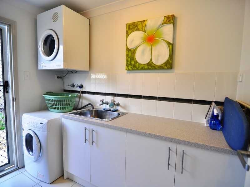 25 Creekside Esplanade, Cooloola Cove QLD 4580