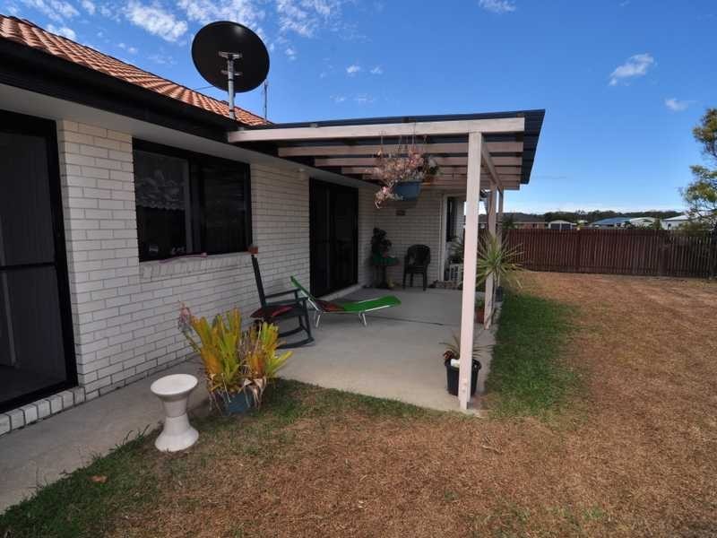 8 Canberra Ave, Cooloola Cove QLD 4580
