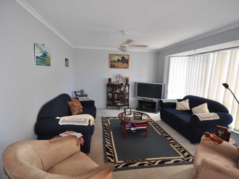 8 Canberra Ave, Cooloola Cove QLD 4580