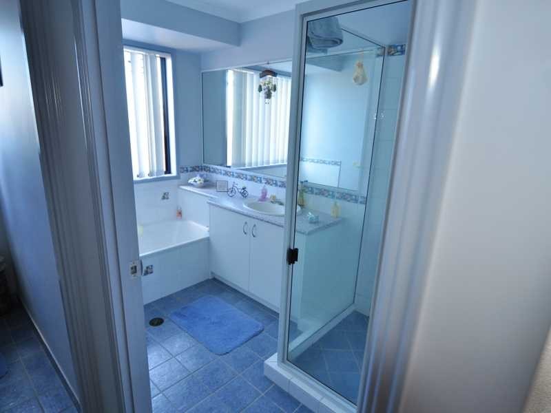 8 Canberra Ave, Cooloola Cove QLD 4580